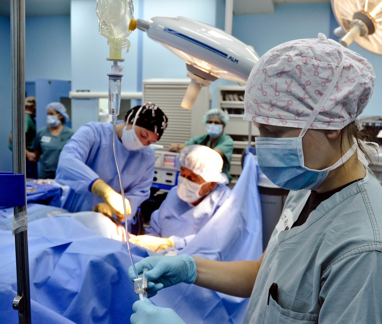 surgery, operation, hospital-79584.jpg